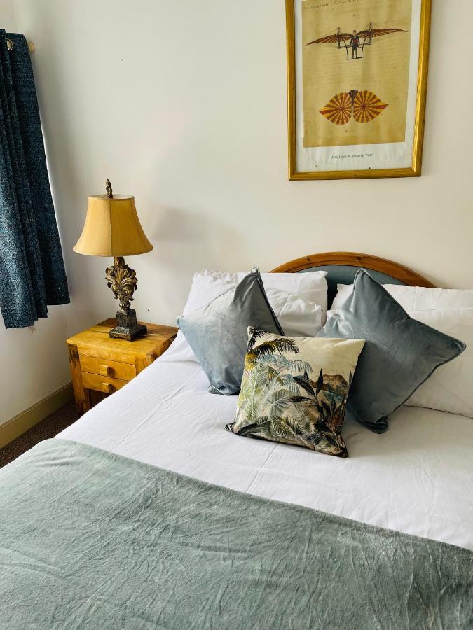 Alexander House Apartment Corsham Ngoại thất bức ảnh