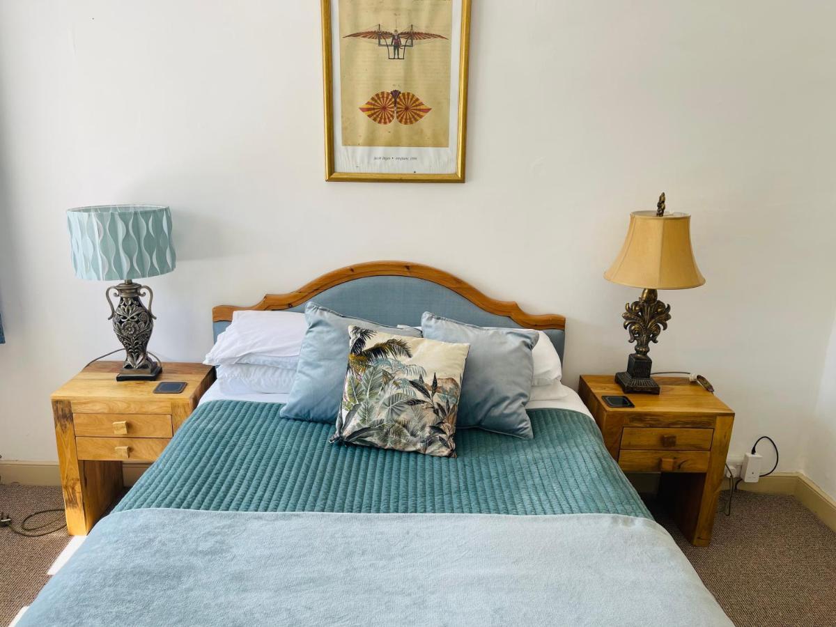 Alexander House Apartment Corsham Ngoại thất bức ảnh