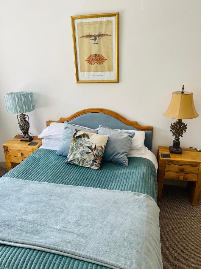 Alexander House Apartment Corsham Ngoại thất bức ảnh