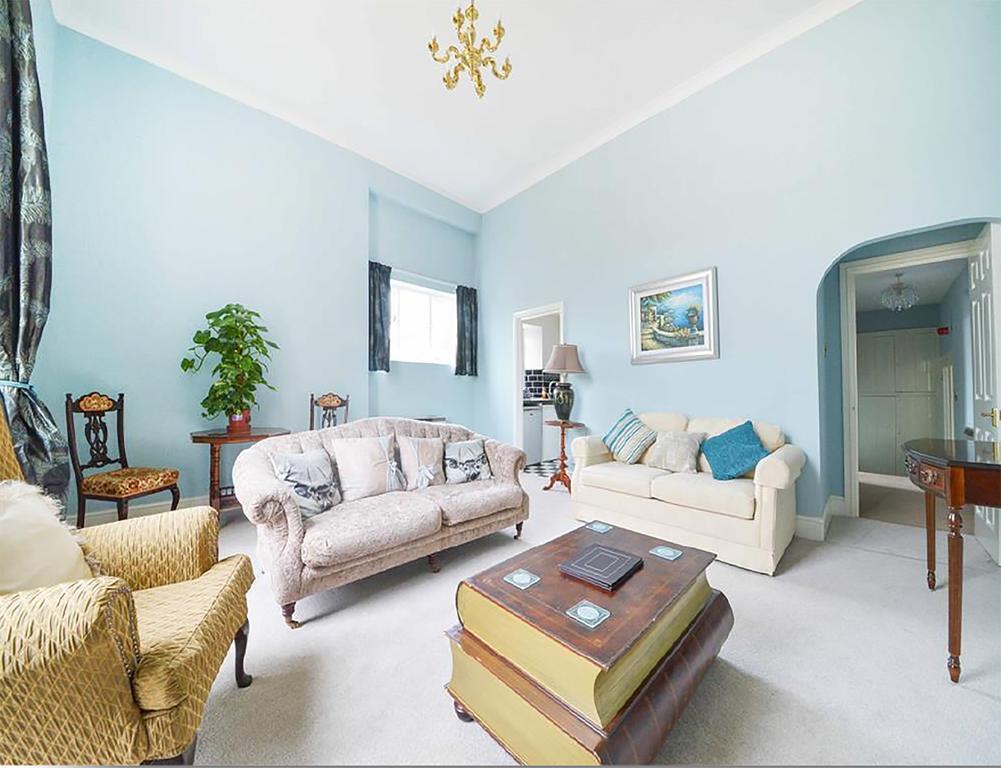 Alexander House Apartment Corsham Phòng bức ảnh