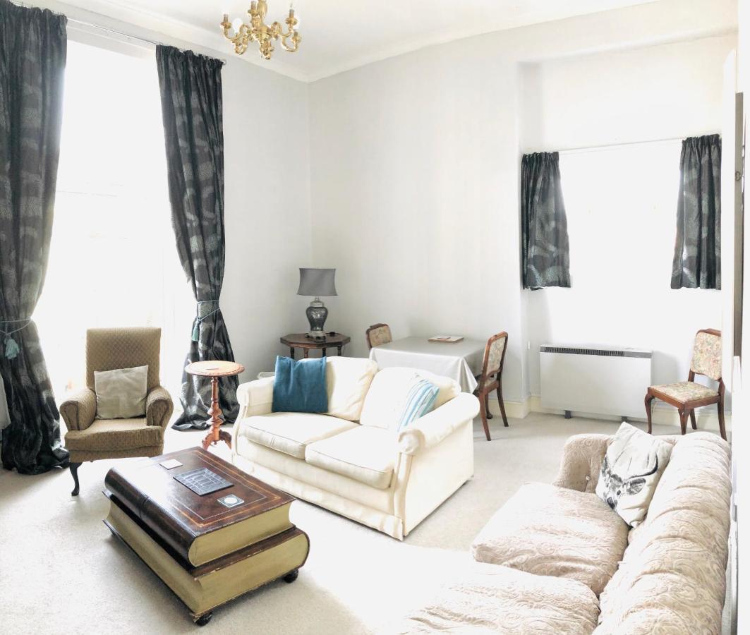 Alexander House Apartment Corsham Ngoại thất bức ảnh